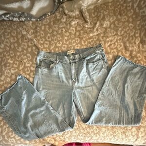 Abercrombie & Fitch Women's curve low rise loose sz 32/14